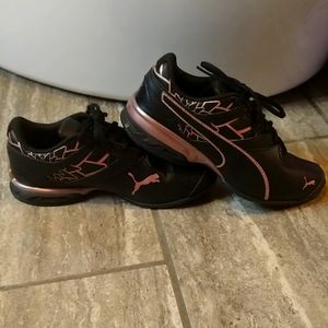 PUMA Women's Tazon 6 Running Shoe

Size 9
